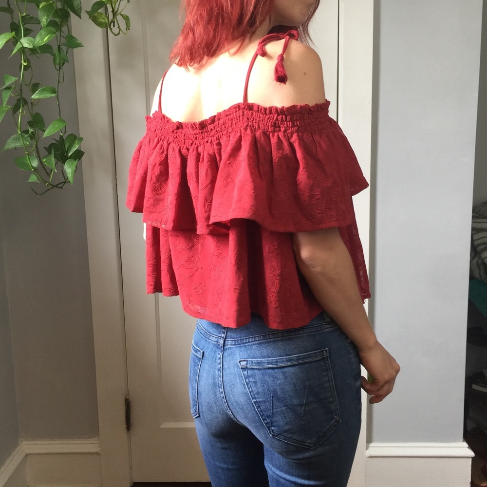 Lovers + Friends Red Embroidered OTS Shirt Blouse - Picture 4 of 8